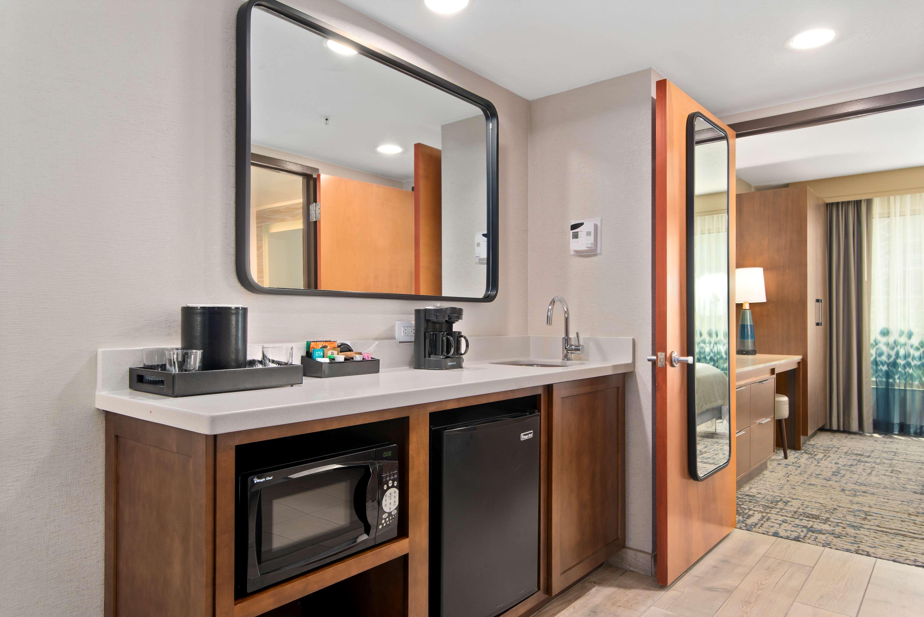 גרדן גרוב Embassy Suites By Hilton Anaheim South מראה חיצוני תמונה