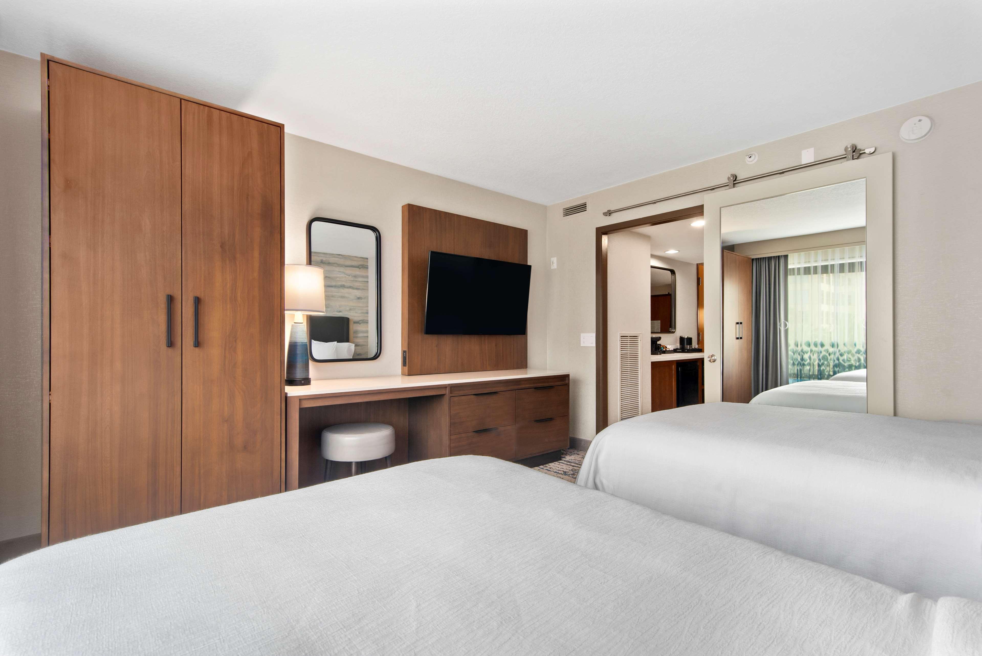 גרדן גרוב Embassy Suites By Hilton Anaheim South מראה חיצוני תמונה