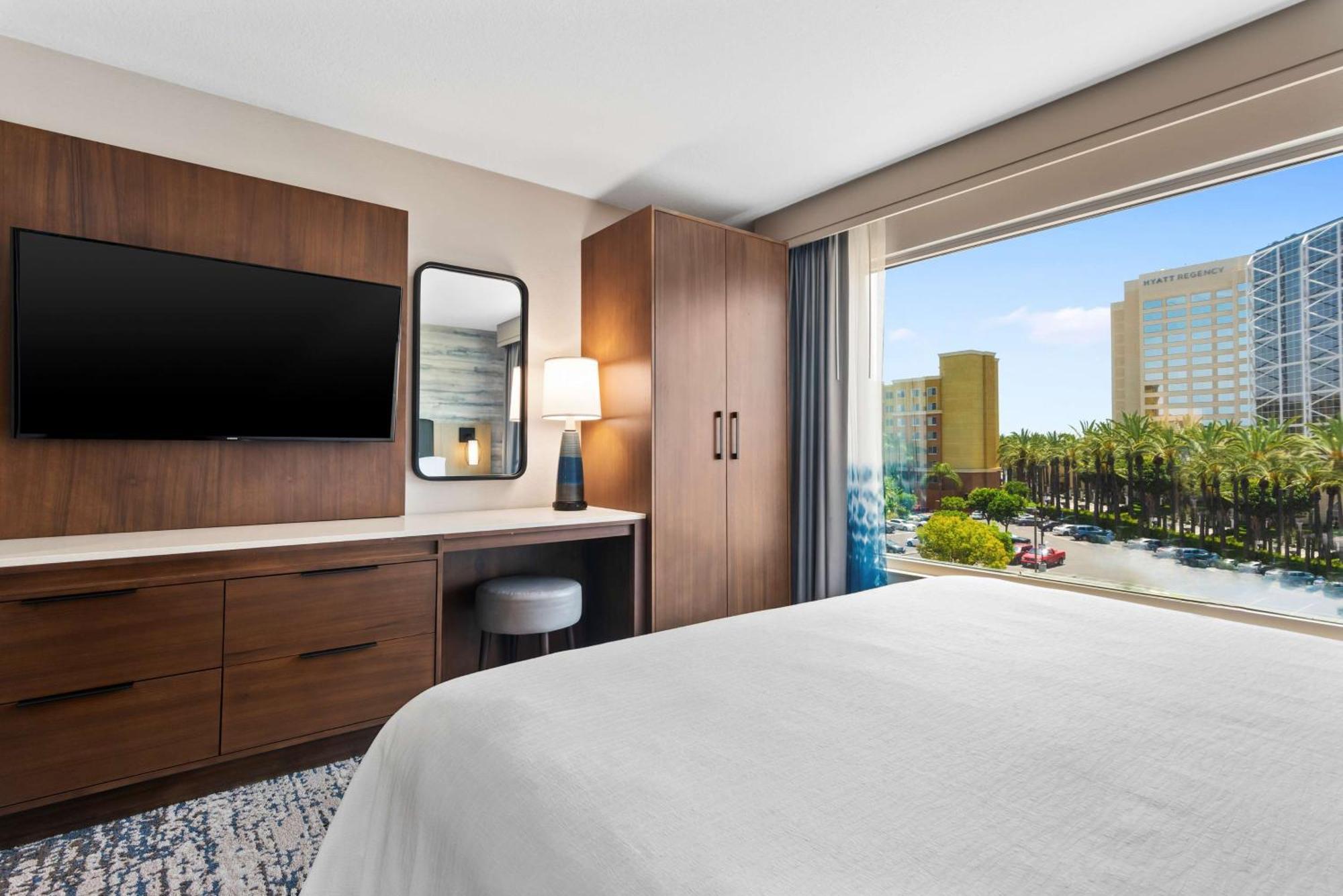 גרדן גרוב Embassy Suites By Hilton Anaheim South מראה חיצוני תמונה