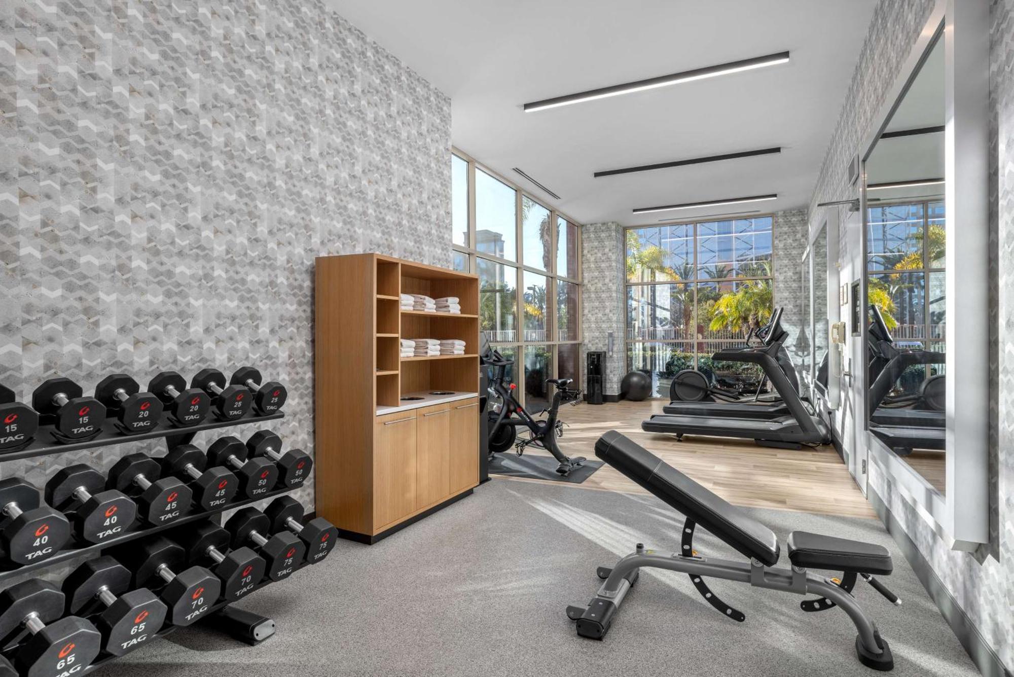 גרדן גרוב Embassy Suites By Hilton Anaheim South מראה חיצוני תמונה