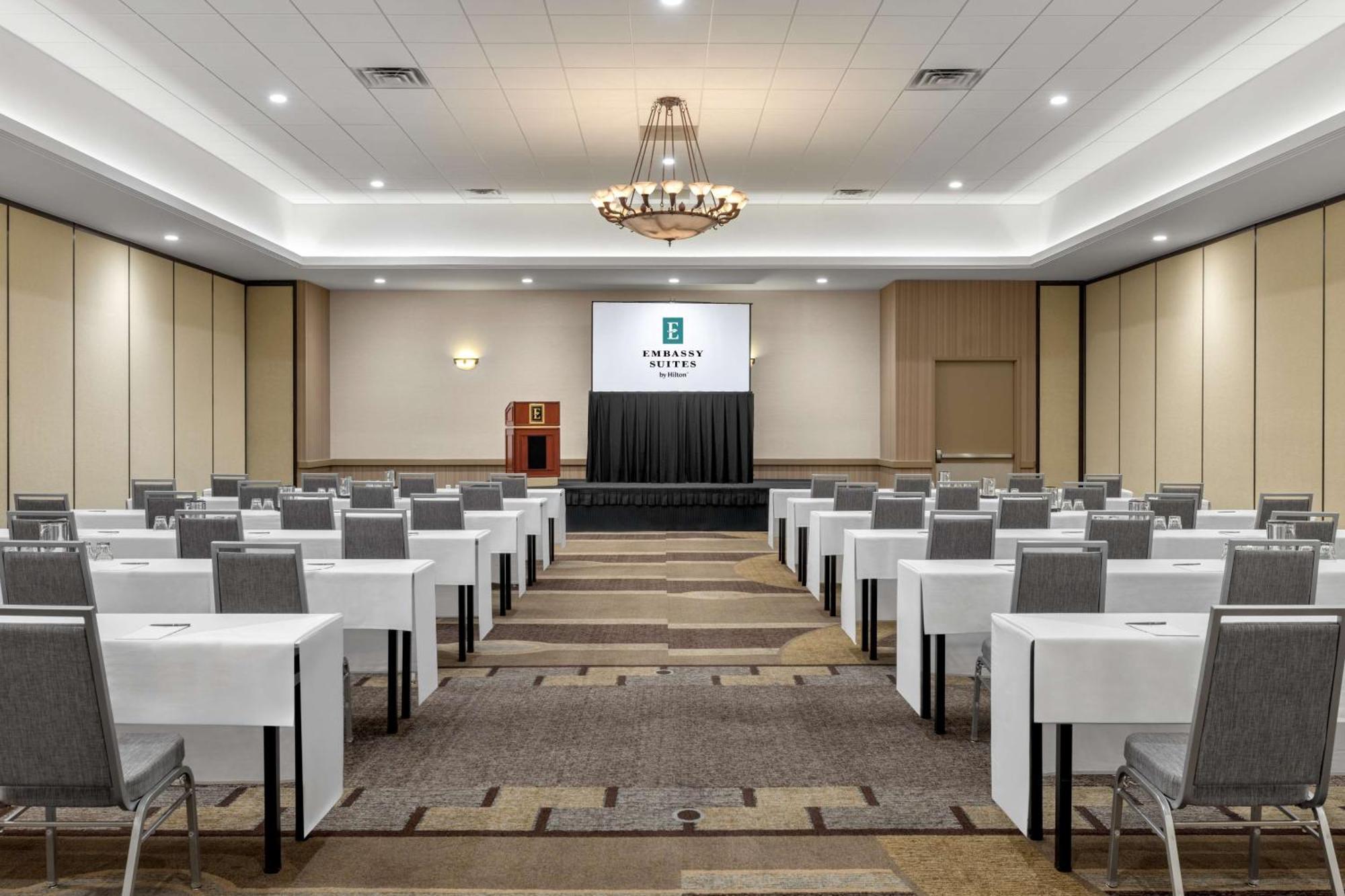 גרדן גרוב Embassy Suites By Hilton Anaheim South מראה חיצוני תמונה